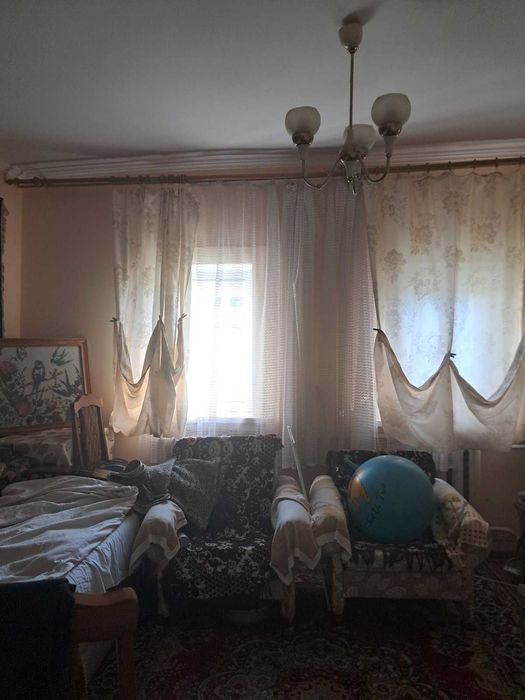 Продам частину будинку на П'ятничанах 0962