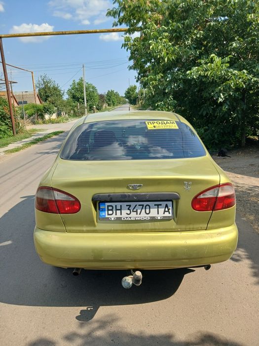 Daewoo Lanos желтый цвет