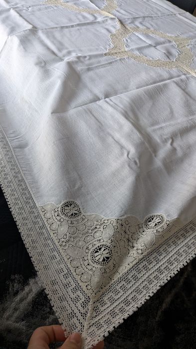 Jogo de Mesa Vintage Linho Fino com Renda 182x140cm com 6 Guardanapos