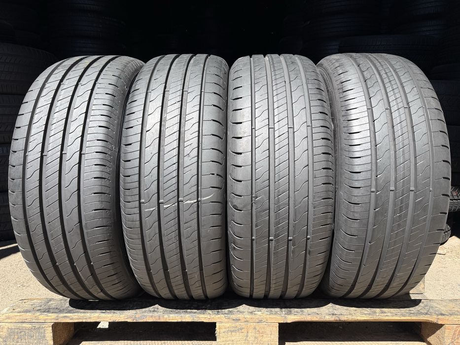 Літні шини 215/55 R17 Goodyear EfficientGrip Performance 2 4шт. 7,8мм
