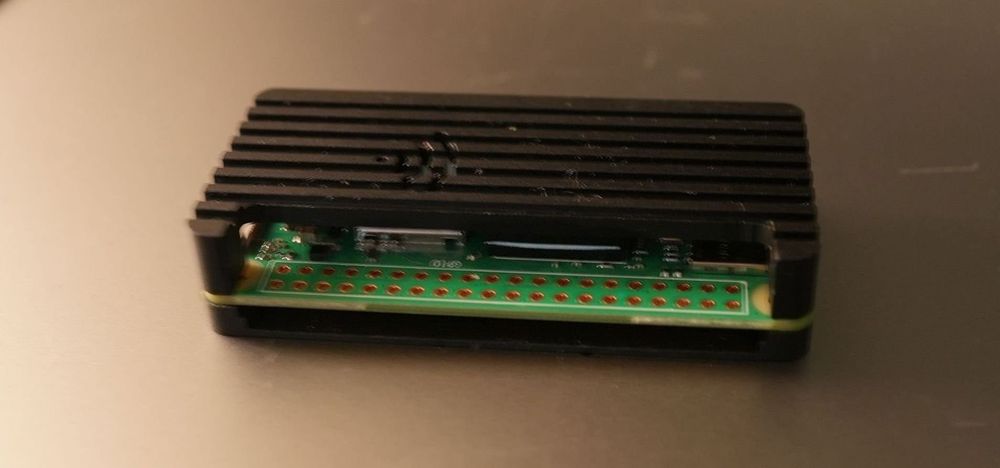 Raspberry Pi Zero com Caixa Dissipadora em Alumínio