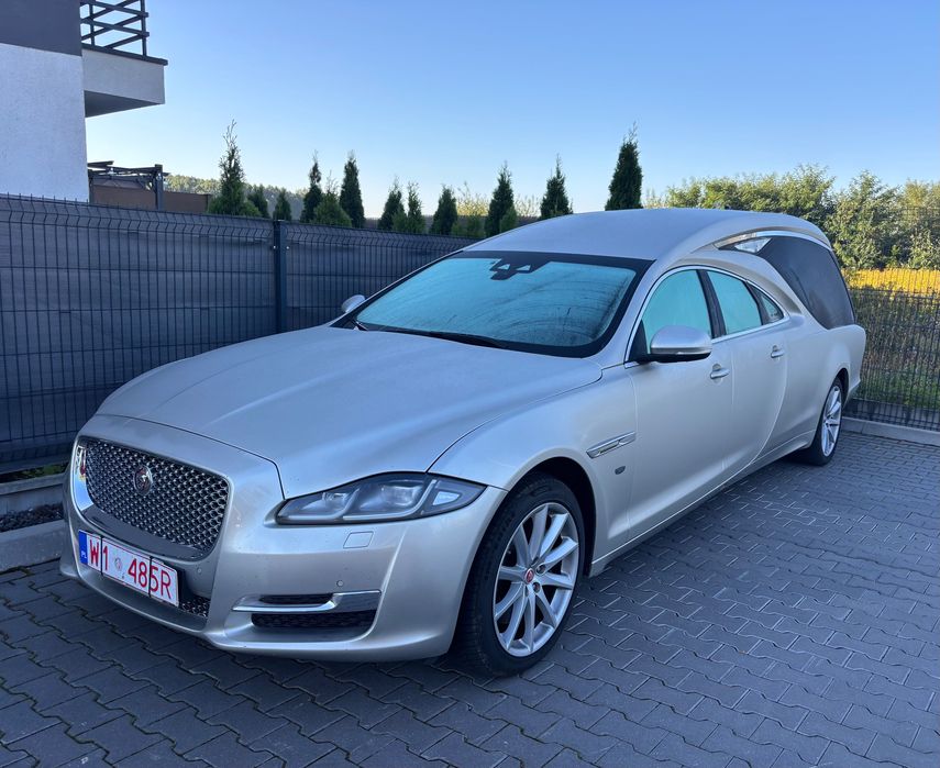 Karawan Pogrzebowy Jaguar XJ Biemme