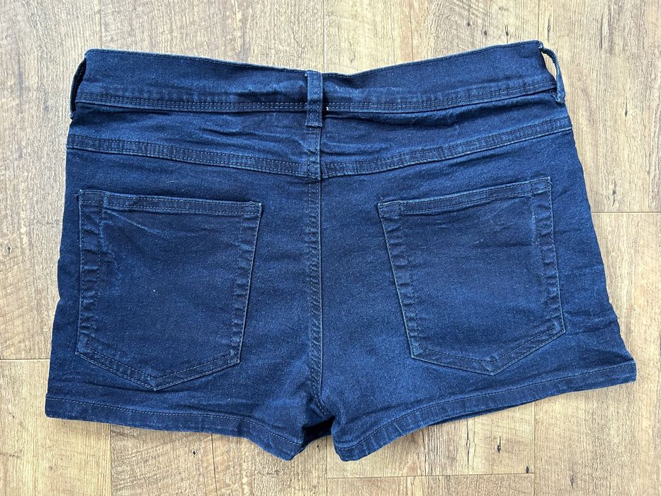 Krótkie spodenki M szorty house
