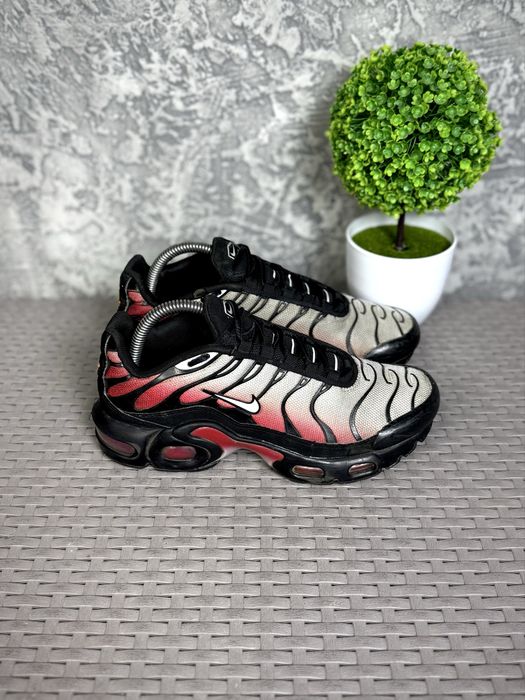 Nike Air Max Tn кроссовки 36 размер спортивные