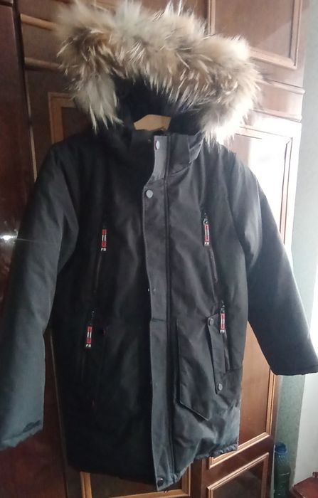 Курточка зимняя на подростка 158 см
