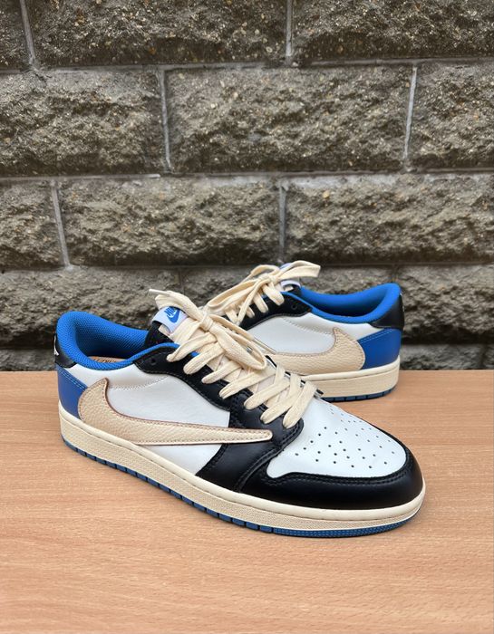 Air Jordan 1 Low fragment design x Travis Scott Оригинал: 11 590