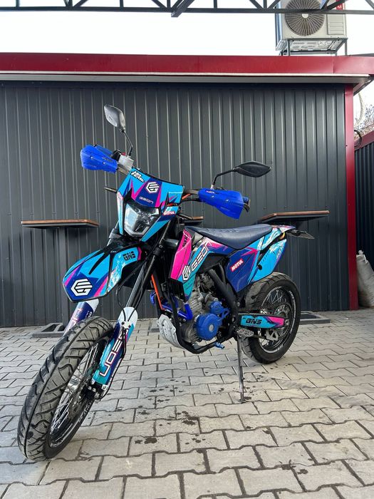 Geon Dakar GNS 300 мотард