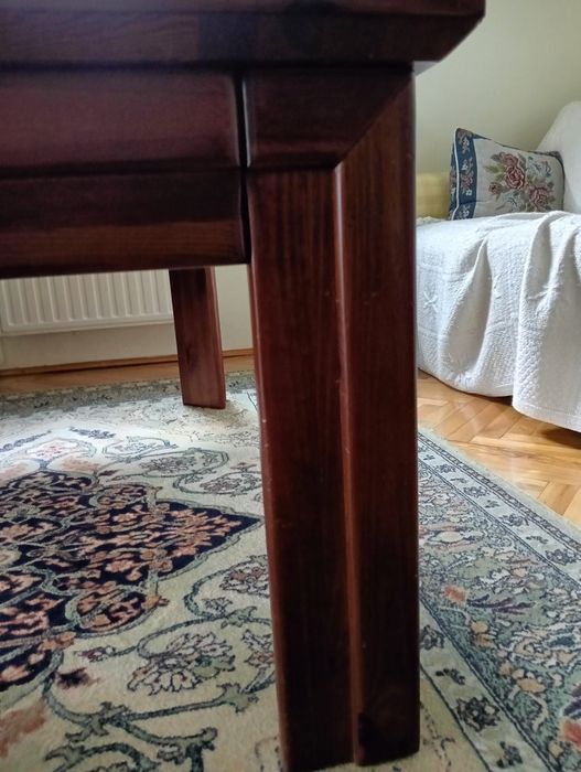 Stół kawowy z litego drewna