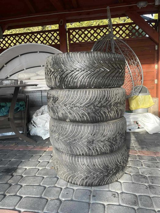 Koła, Felgi aluminiowe 5x112 18' 235/40  Volkswagen CC R-LINE jak nowe