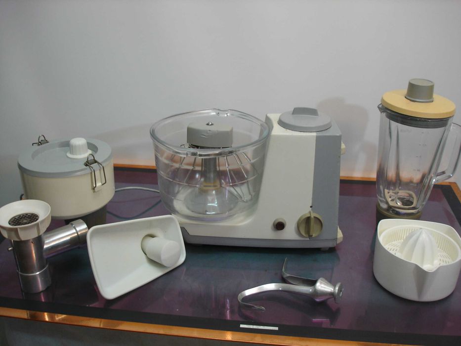 Batedeira Robot de cozinha ELECTROSTAR NX3-11222 de 1350 W.