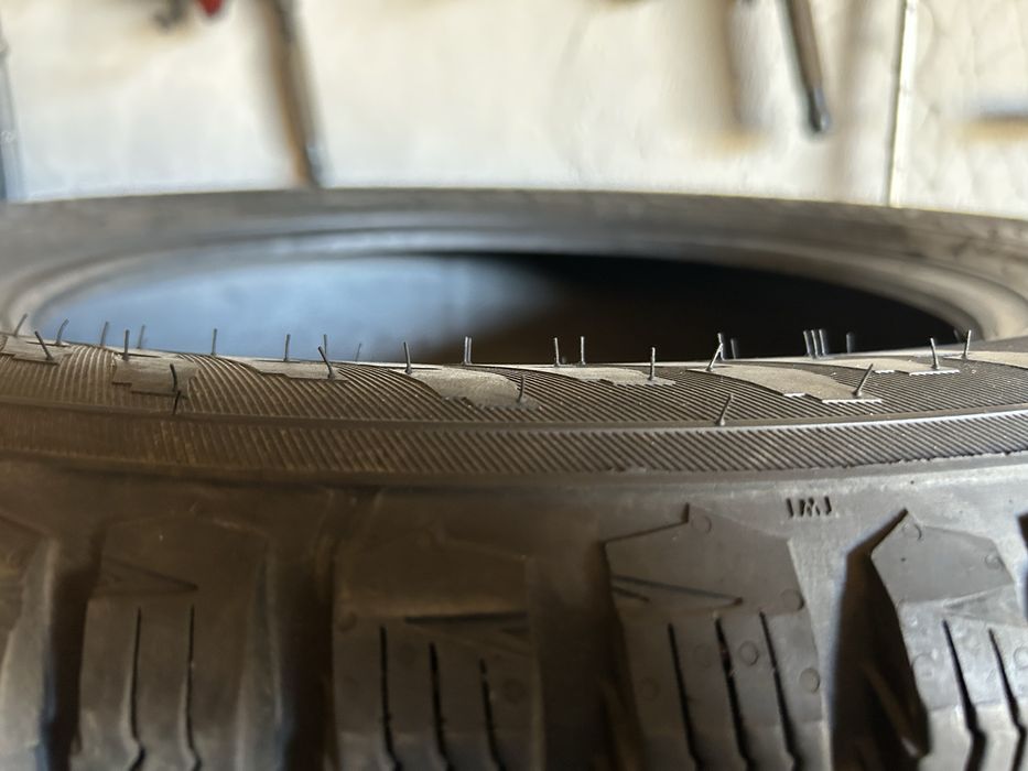 235 60 R18 107Т Nokian Hakkapeliitta 9 шип