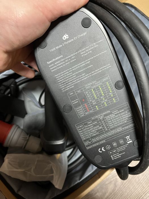 портативний зарядний пристрій для електромобілів Dé 11kW EV