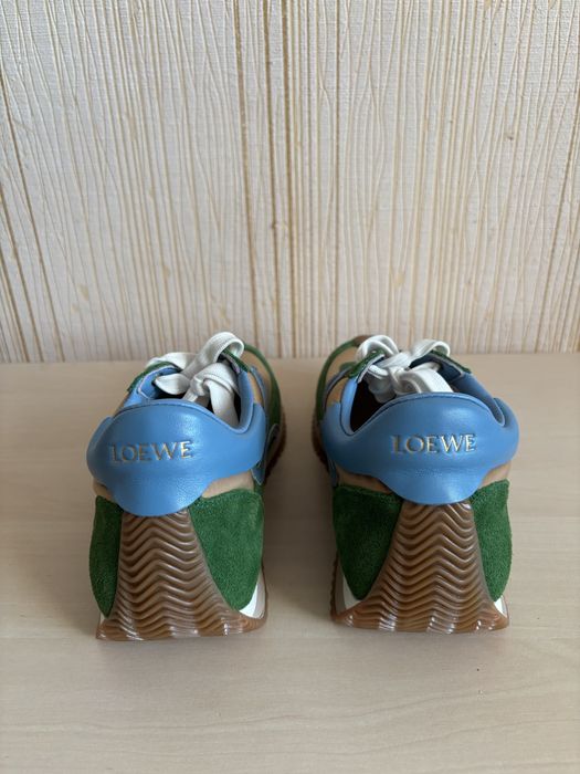 Кросівки жіночі Loewe