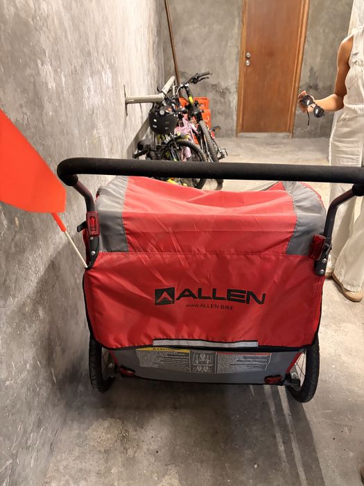 Reboque para bicicleta de duas crianças