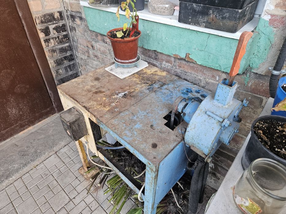 Зернодробилка робоча