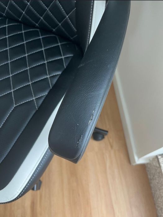 Cadeira gamer / escritório excelente