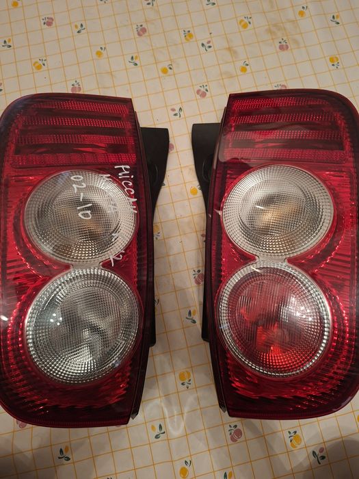 Ліхтарі на Nissan Mikra K12