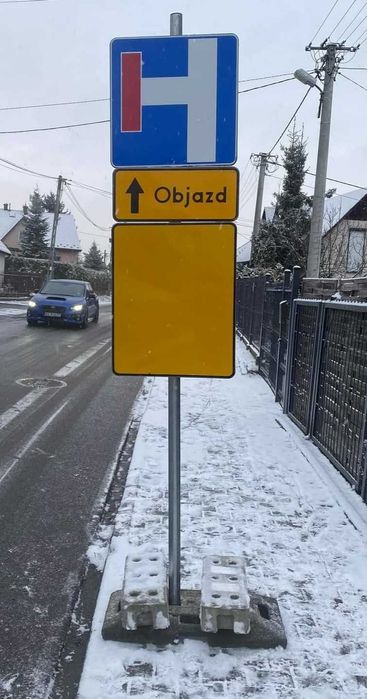 Wynajem wypożyczenie znaków drogowych oznakowania budowlanego Kraków