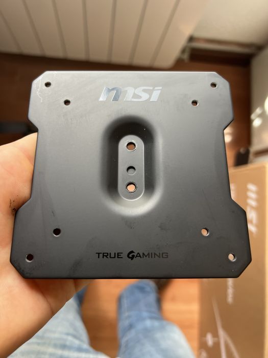 Vesa para monitor MAG341CQ