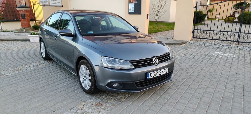 Volkswagen Jetta Klimatyzacja Alufelgi Zadbany