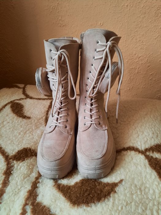 Workery bezowe zamszowe roz37