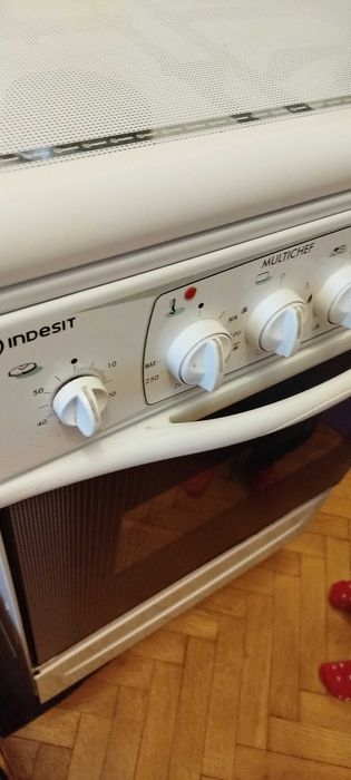 Kuchnia gazowa Indesit