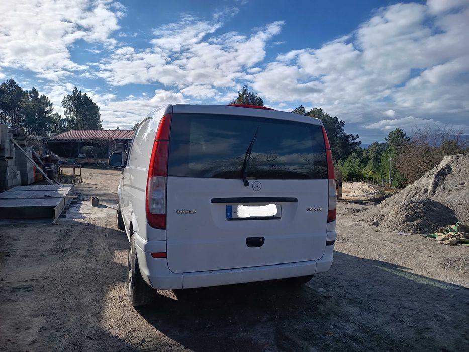 Carrinha Comercial Mercedes Vito