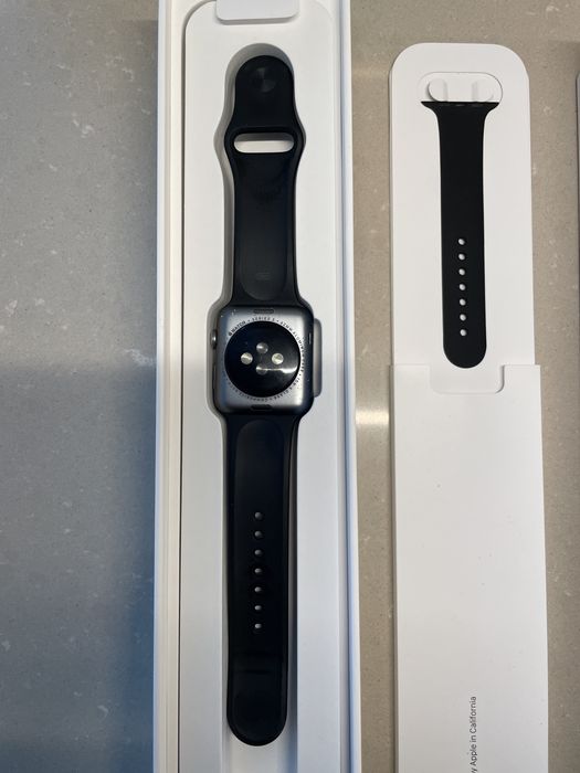 Apple Watch 42mm (troco por Gameboy)