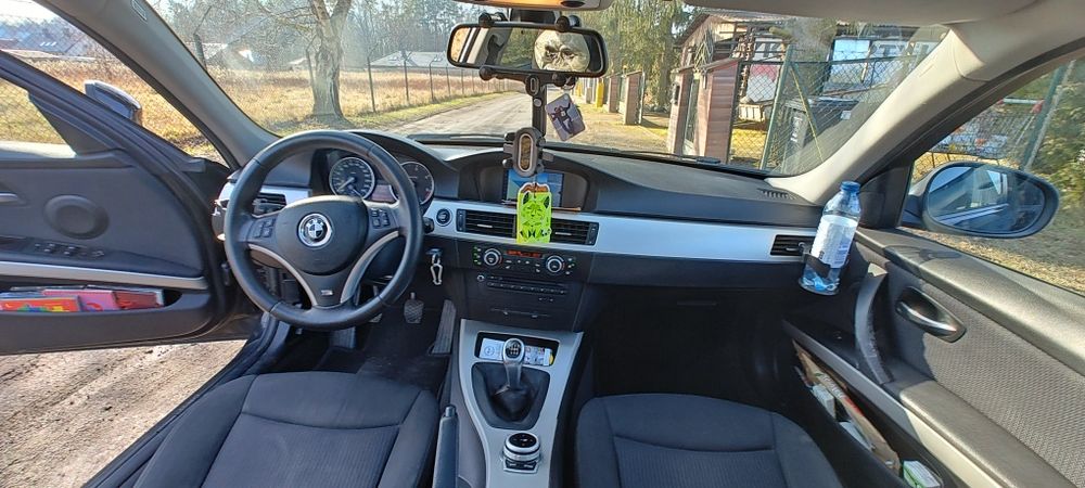 BMW E91, 2011 lift. 2l, diesel, manual