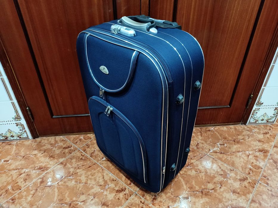 Mala malas de porão até 23 kg viagem casa quarto apartamento vivenda.