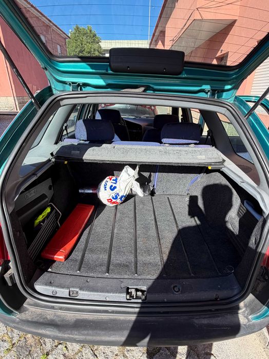 Fiat Palio Weekend Gasolina Acidentada – Anda – Motor e mecânica em bom estado. Inspeção em Dia – 700€