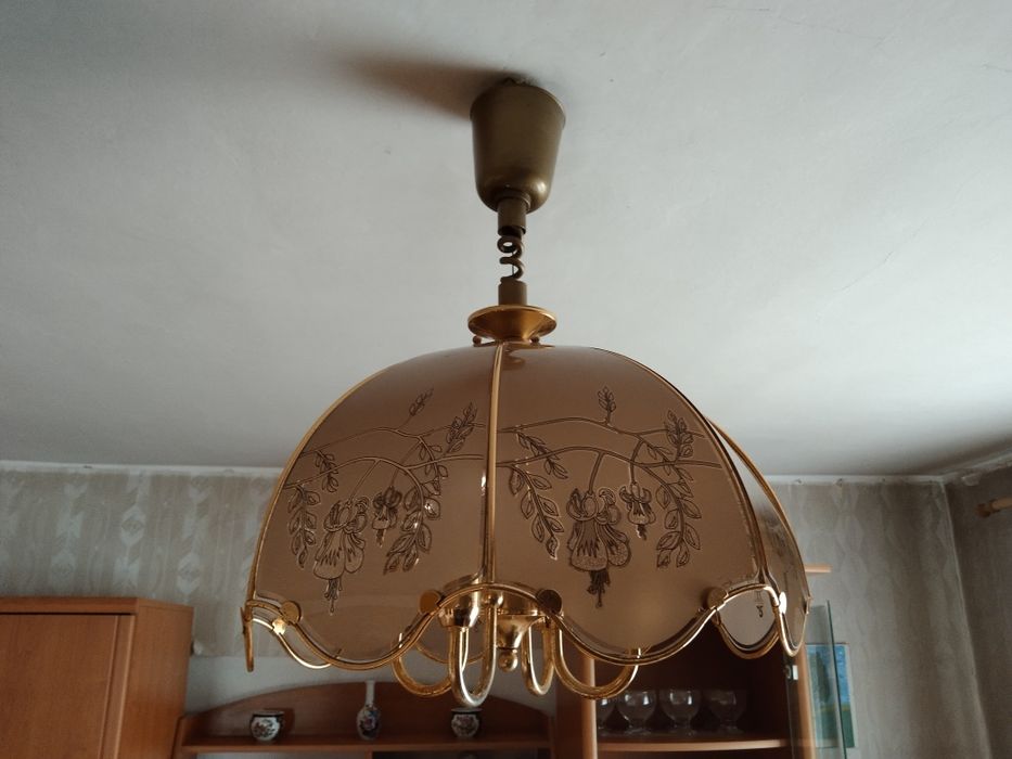 Lampa żyrandol do pokoju