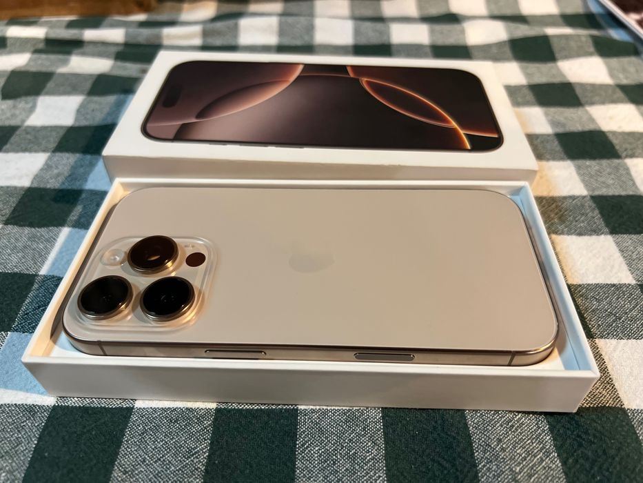 IPhone 16 Pro Desert Titanium