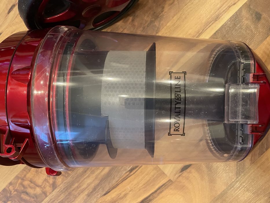 Пилосос Royalty Line BSCM-1400.60