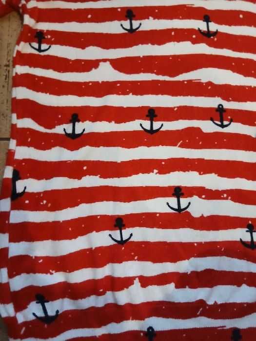Кофта MARCCAIN розмі. М, червона полоску, принт якори, дефектів нема