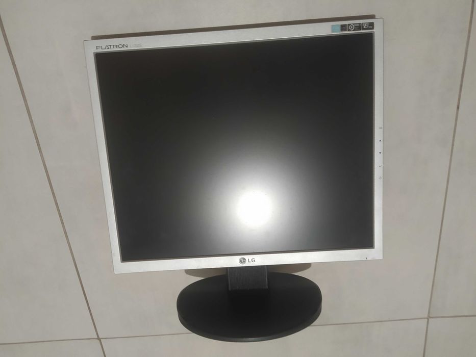 Монитор LG Flatron L1752S цена с комиссией олх