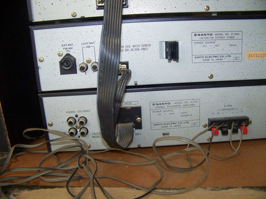 aparelhagem Sanyo JA266 140 watts com colunas