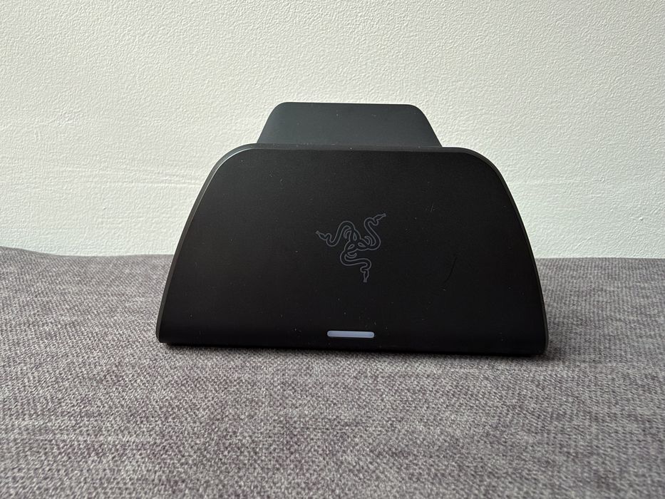 Ładowarka do pada PS5 RAZER