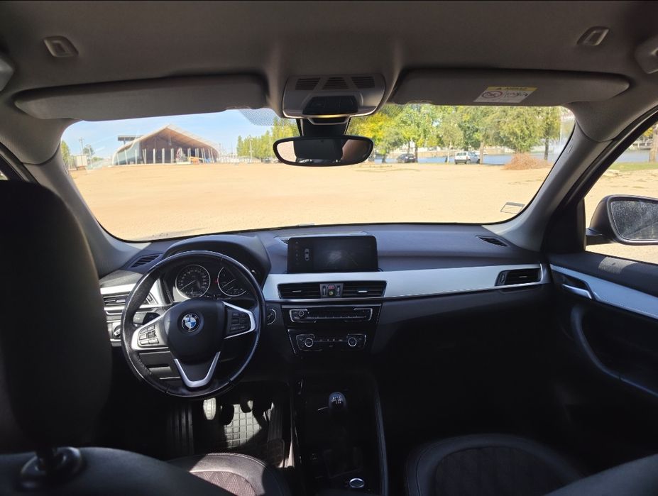 BMW X1 sDrive16d Advantage   2017 — photo 3