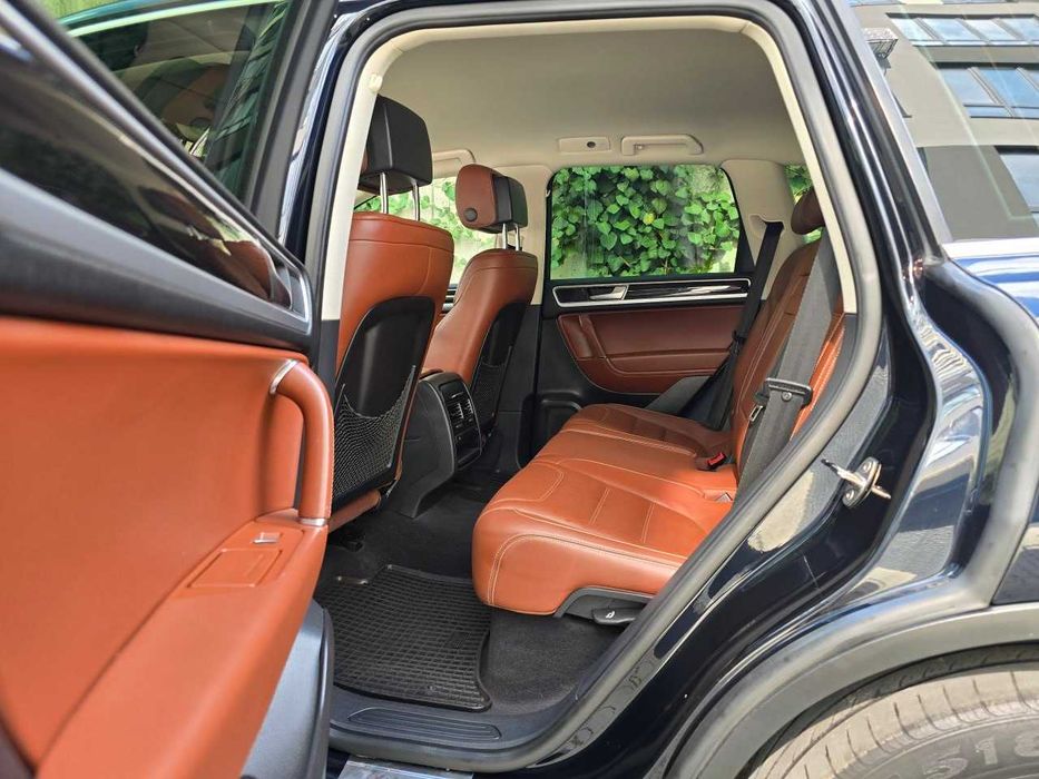 Продам  Volkswagen Touareg 2016. Можна в розстрочку, під викуп.