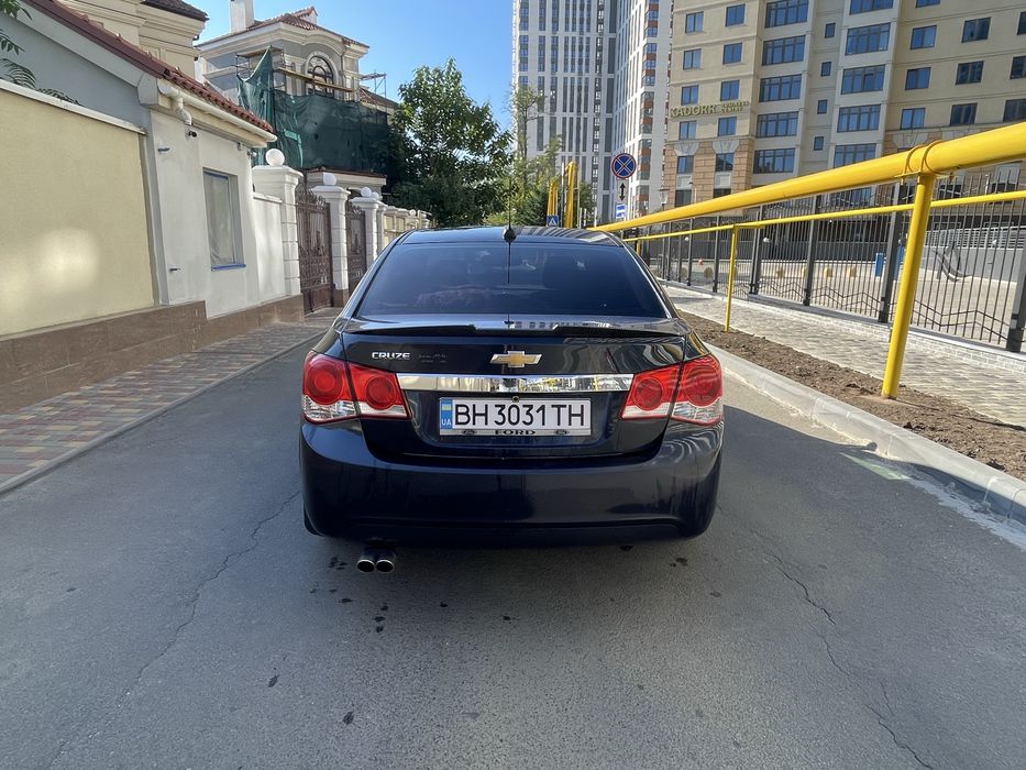 Продам Chevrolet Cruze