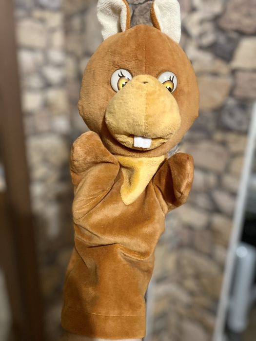 Продам ляльок на руку ( білка та бабуся)