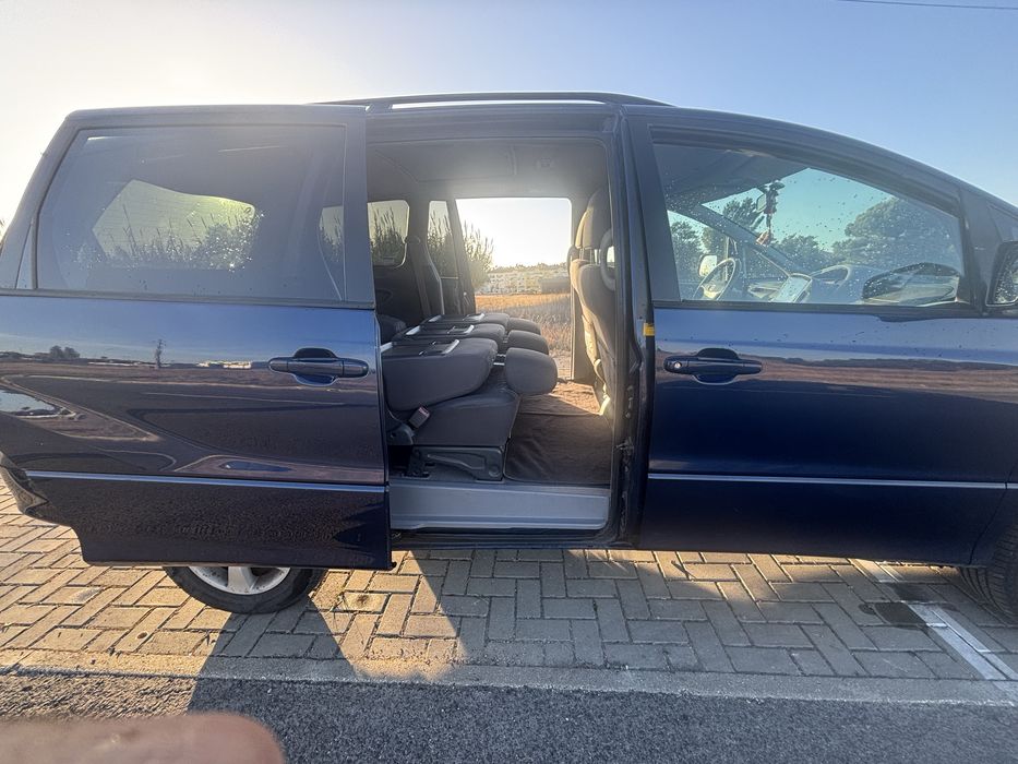 Toyota Previa | 7 Lugares | 2002 — photo 4