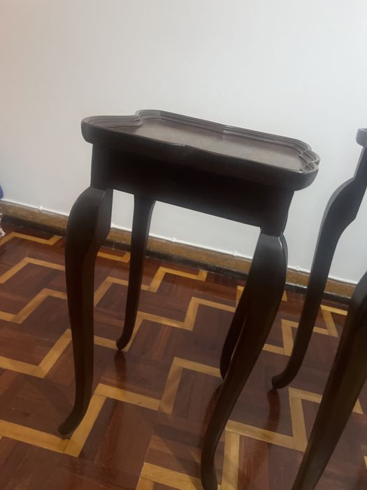 Conjunto de 3 Mesas de Apoio/Ninho em Madeira – Estilo Clássico