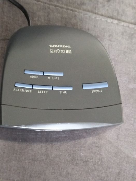 Rádio Despertador Grundig Sonoclock 185