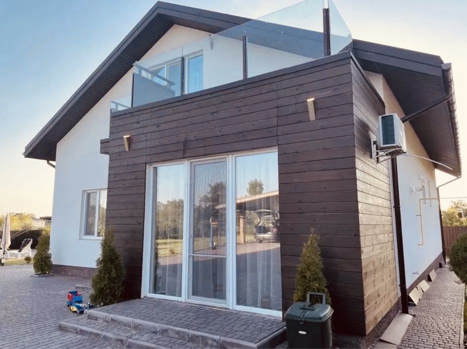 Продажа нового 2-эт. Дома 260м2 район Лесопарковая.