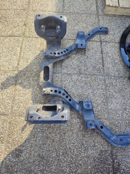 Ford Mustang 2005-10 wózek sanki pod silnik