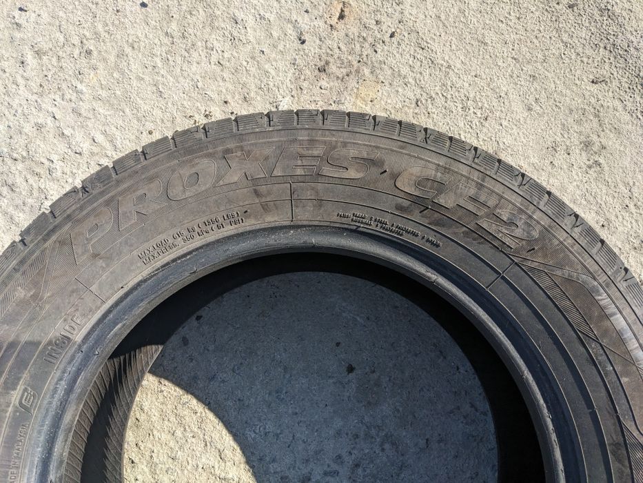 Літні шини ,toyo 15 r