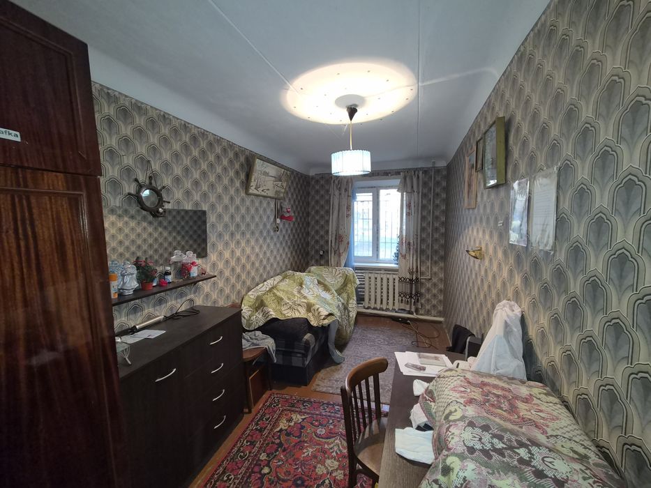 Продаж 3-х кімнатної квартири. 44 квартал. Вулиця  Рекордна.