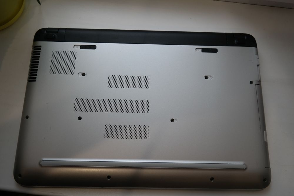 HP 15AB/i5-5200u/GeForce 940m/ОЗУ-16/SSD-240/HDD-1TB/АКБ-3.5-4год